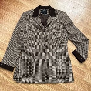Liz Claiborne Petite size 4P blazer